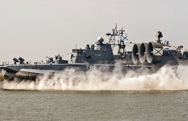 Розганяється швидше за 100 км/год. /Фото: YouTube.com. Разгоняется быстрее 100 км/ч. /Фото: YouTube.com.