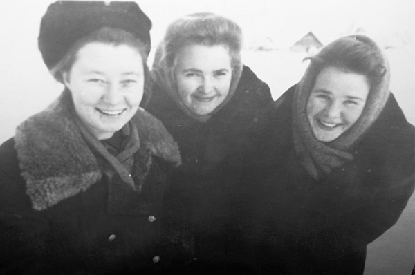 Теплые платки защищали от мороза. / Фото: vsevvesti.ru