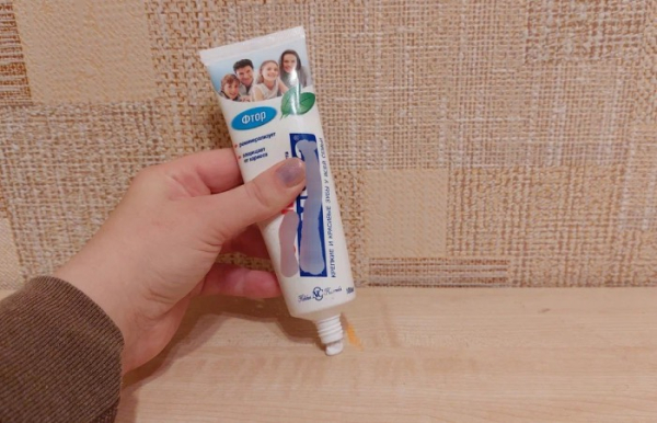 Зубная паста спасет от следов фломастеров.