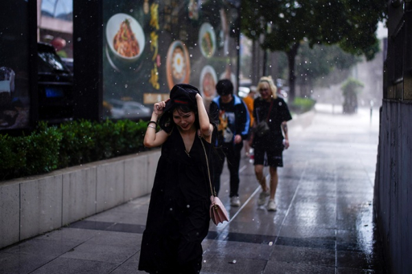 В КНР давно существует проект, призванный вызывать дождь, когда нужно. /Фото: reuters.com