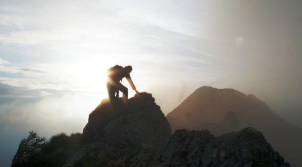 Чому у житті сильних людей багато труднощів?