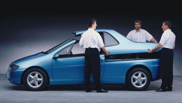 Mercedes Vario Reseach Car снабжен функцией сменного кузова. Фото: 1gai.ru