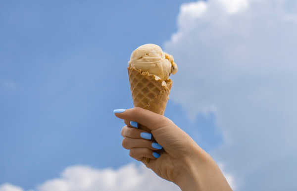 Десерт, який покращить увагу, але «заморозить мозок»: 10 цікавих фактів про морозиво