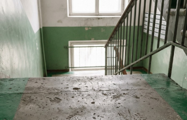 Стандартизация подъездов по приказу Хрущева.