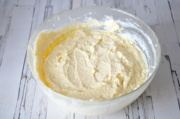 Тісто для сирної запіканки. / Фото: здорове харчування.рф Тесто для творожной запеканки. / Фото: здоровое-питание.рф