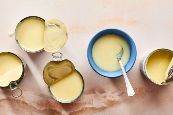 Згущене молоко налічує майже двісті років шляху. /Фото: thespruceeats.com Сгущёнка насчитывает почти двести лет пути. /Фото: thespruceeats.com