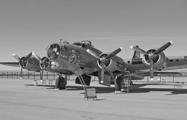 Boeing B-17./ Фото: military-history.fandom.com Boeing B-17./ Фото: military-history.fandom.com