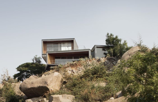 Дом над озером, Индия.  Фото: mages.adsttc.com.