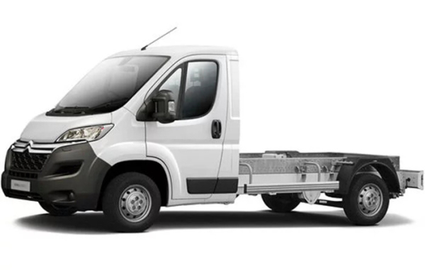 Шасси с кабиной./ Фото: van-discount.co.uk