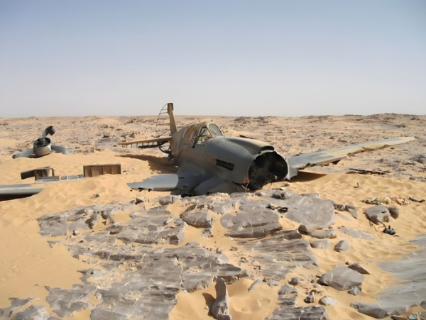 Пропавший самолёт, который хранила Сахара 80 лет. /Фото: warfarehistorynetwork.com