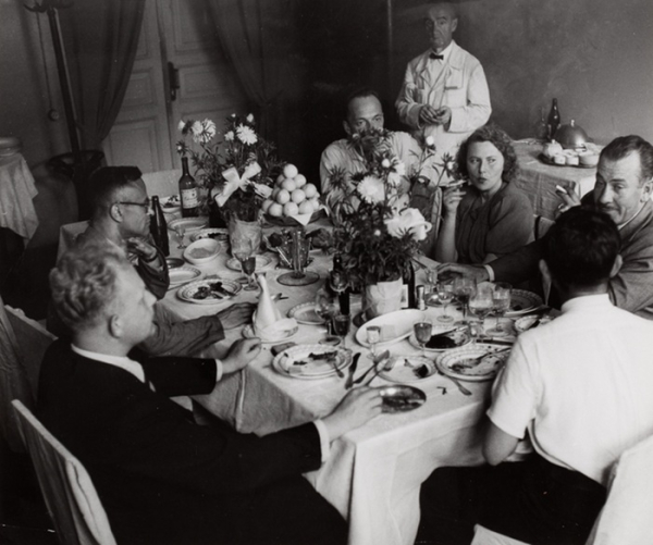 Вроде бы сервиз, а на праздничном столе его не встретишь. /Фото: icp.org