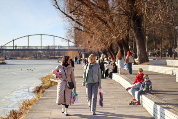 Найчастіше гуляйте на свіжому повітрі та сонце. Фото: sun9-73.userapi.com. Чаще гуляйте на свежем воздухе и солнце. Фото: sun9-73.userapi.com.