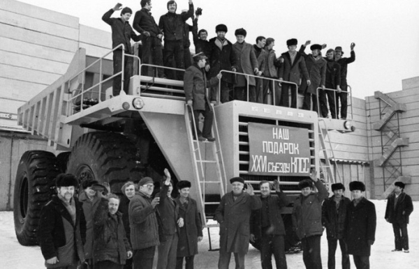 Даже после краха СССР примерно 30% карьерных самосвалов в мире – БелАЗы. /Фото: belta.by. 