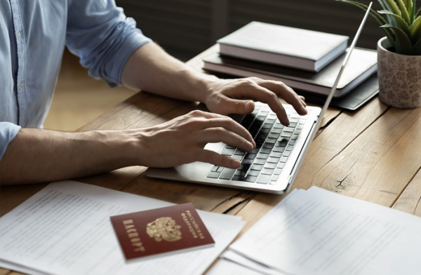 Подати документи для отримання міжнародних прав можна кількома способами. Фото: sberbank.ru Подать документы для получения международных прав можно несколькими способами. Фото: sberbank.ru