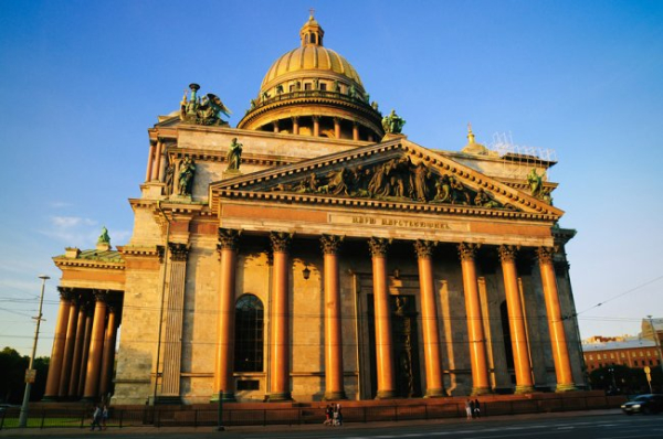 Звідки Петербург видно «як на долоні»? Ісаакій та Смольний