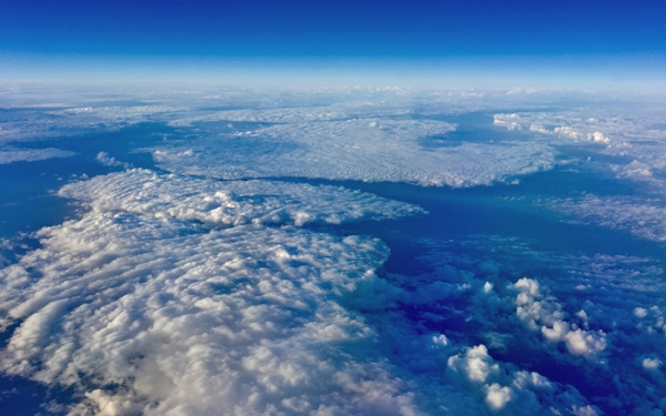 Засыпать облака солью - неожиданный способ бороться с глобальным потеплением. /Фото: space.com