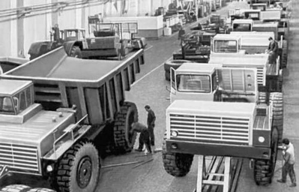 В советские времена: каждый второй – белорусский. /Фото: booksite.ru. 