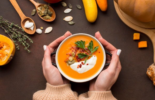 У Європі супи є сезонною стравою. / Фото: www.freepik.com. В Европе супы являются сезонным блюдом. / Фото: www.freepik.com.