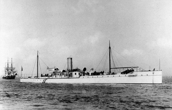 Динамітний корабель USS Vesuvius./ Фото: wikipedia.org Динамитный корабль USS Vesuvius./ Фото: wikipedia.org