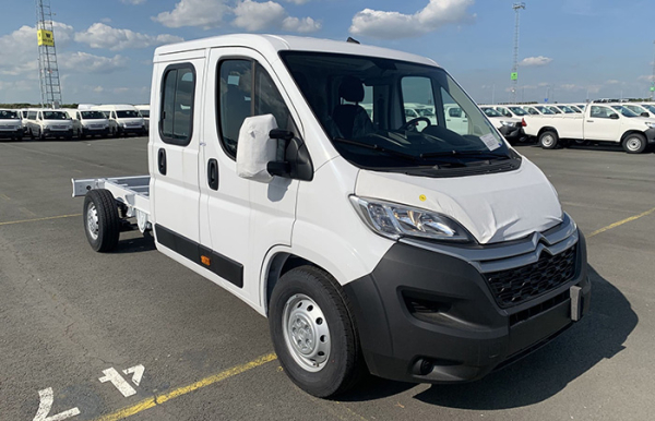 Так это выглядит с полным шасси./ Фото: casauto.com