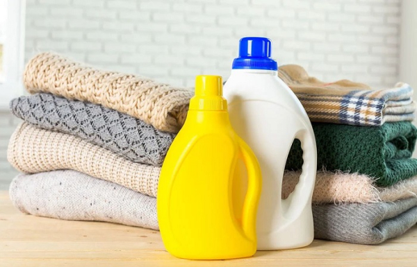 Шерстяные вещи также не стоит стирать в горячей воде.  Фото: blog.n11.com.