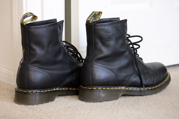 Навіщо потрібна петелька на заднику черевиків та ще кілька цікавих&hellip;