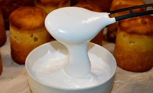 Глазурь должна получится густая. / Фото: elaldin.ru