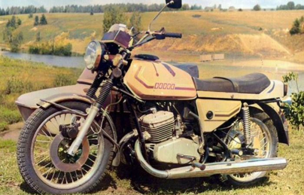 Делали мотоцикл много лет. /Фото: alternathistory.ru. 