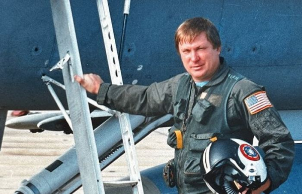 Яка доля спіткала радянського льотчика-перебіжчика, який викрав для США новий бойовий літак