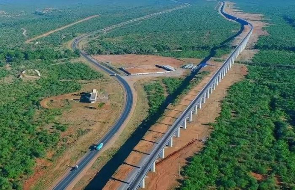 Торжество экономического могущества. /Фото: YouTube.com. 