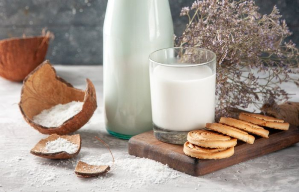 Кокосовое молоко.  Фото: resizer.mail.ru.