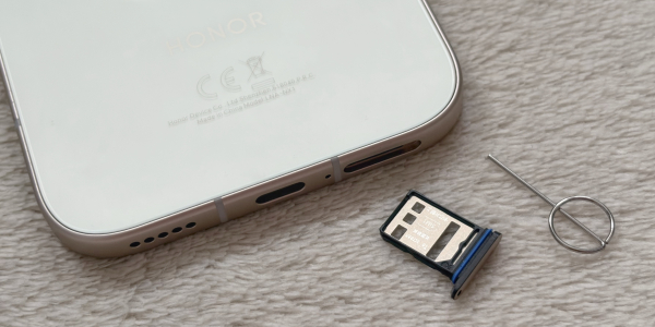 Обзор Honor 600 Lite: слот для сим-карт