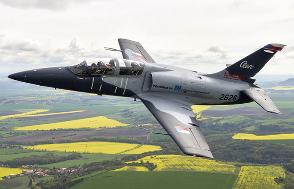 Літаки з навчання – сучасні легкі штурмовики