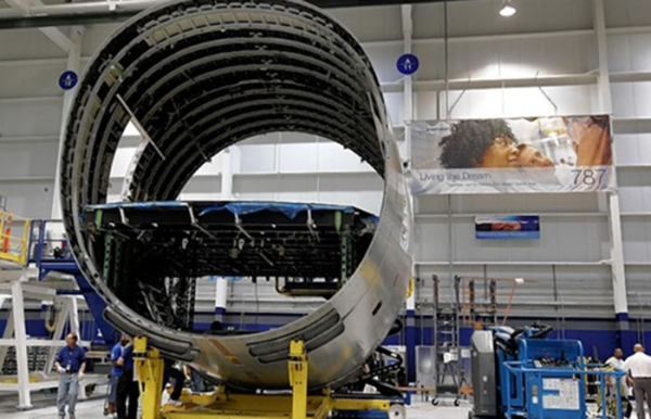 Часть фюзеляжа./ Фото: wsj.net