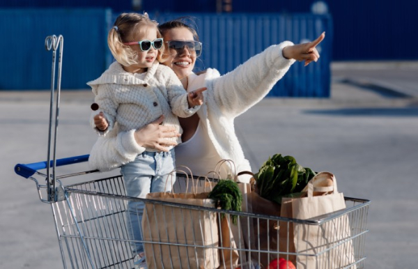 Планирование закупки на неделю сокращает ненужные траты. / Фото: www.freepik.com.