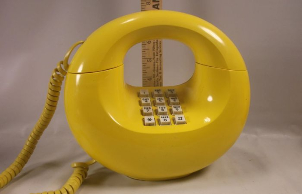 Телефон-пончик Donut Phone США, 1980 год.  Фото: img1.etsystatic.com.