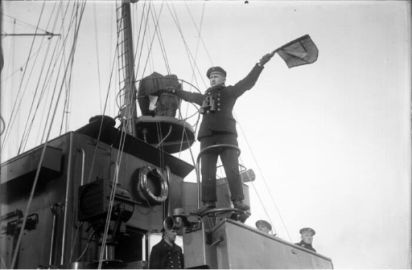 Флажками тоже можно. / Фото: en-academic.com.