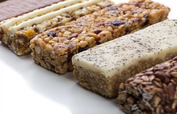 К сожалению, протеиновые батончики также не несут в себе особой пользы.  Фото: kazanfirst.ru.