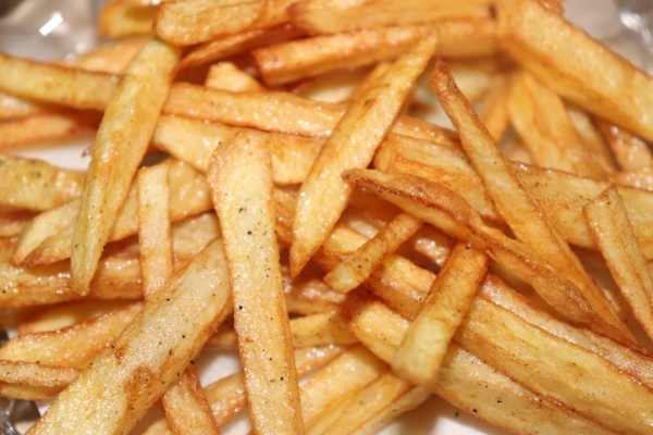 Смажена картопля без цибулі — простий рецепт
