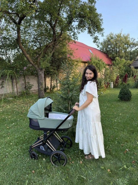 Зірка «Спіймати Кайдаша» вперше стала мамою (фото)