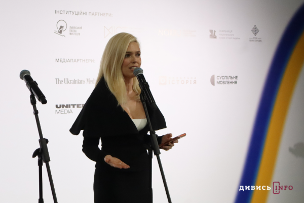 «Той день»: як минуле й сьогодення оживають на інтерактивній виставці у Львові